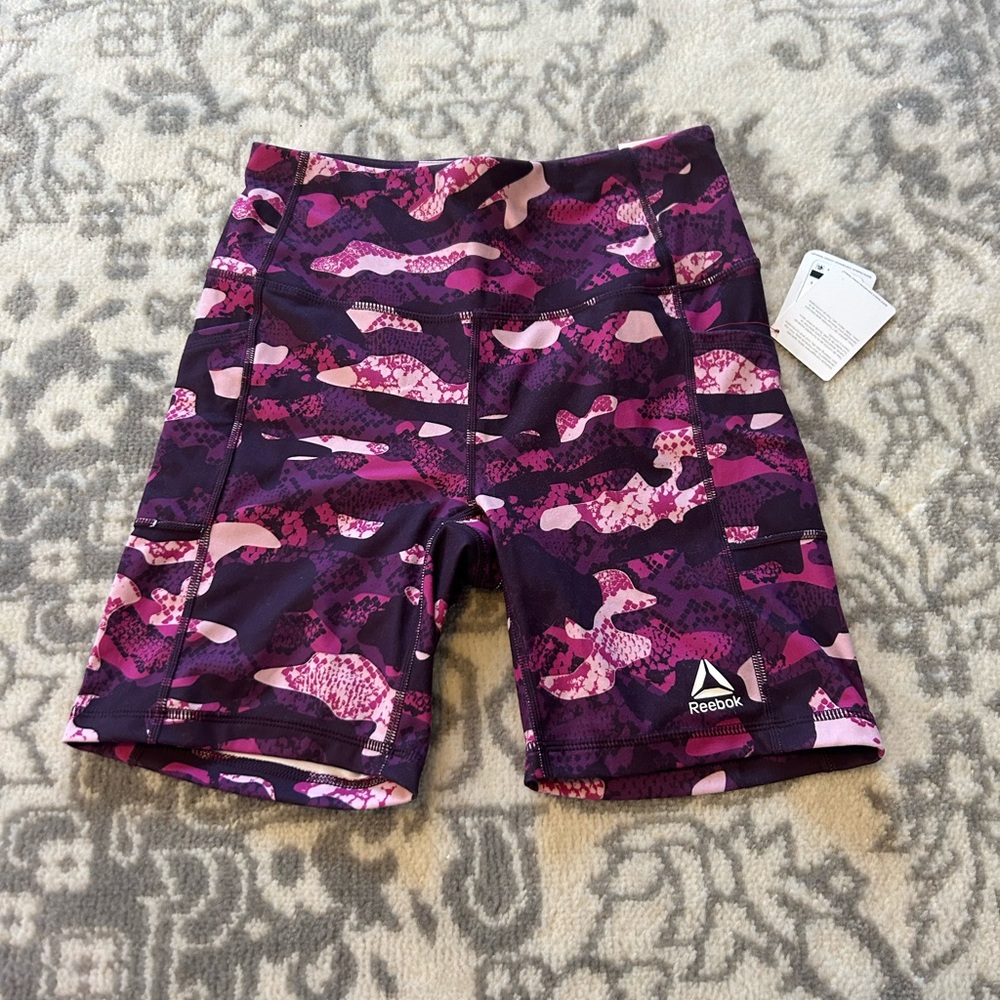 NWT Reebok Camo Print Biker Shorts